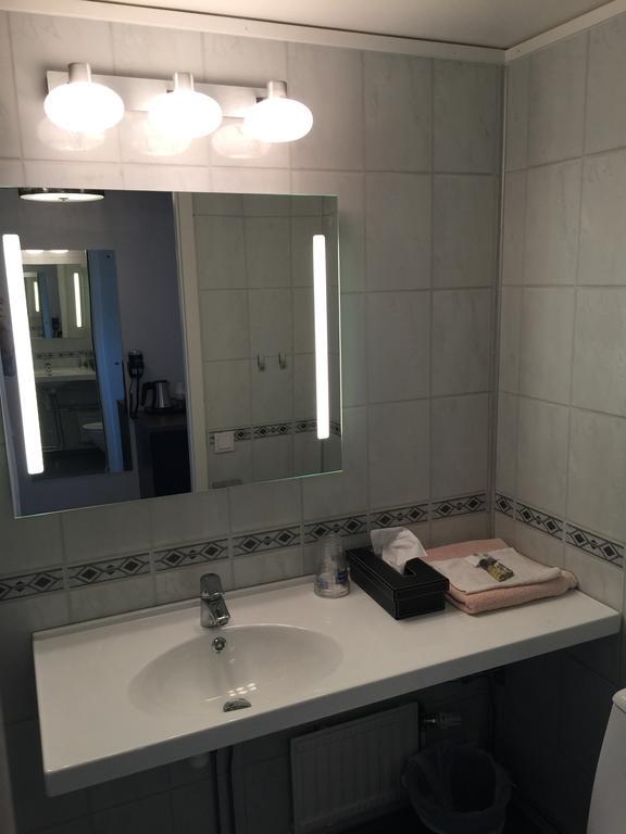 Hotell Smedjan Pajala Kamer foto